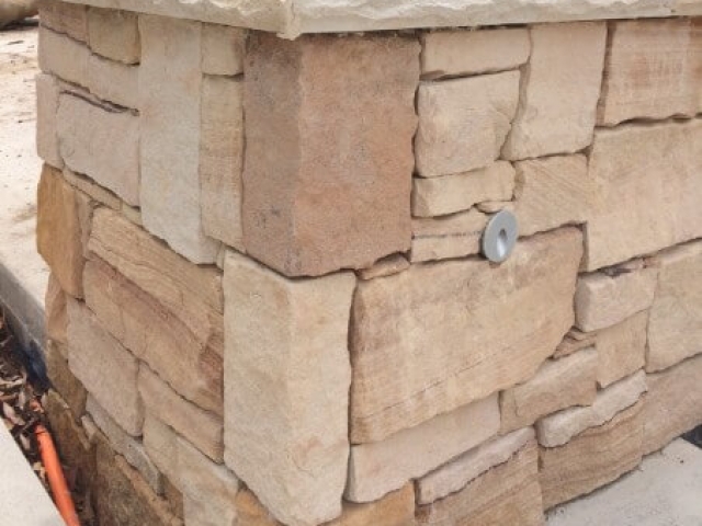 Sandstone Wall Cladding & Capping